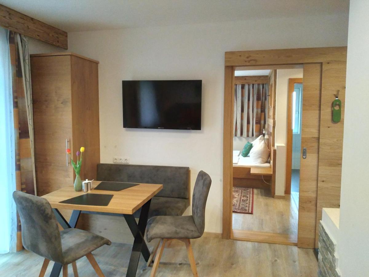 Apartments By Pension Ballwein Salzburg Phòng bức ảnh